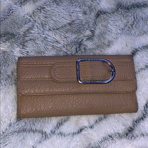 nine west wallet